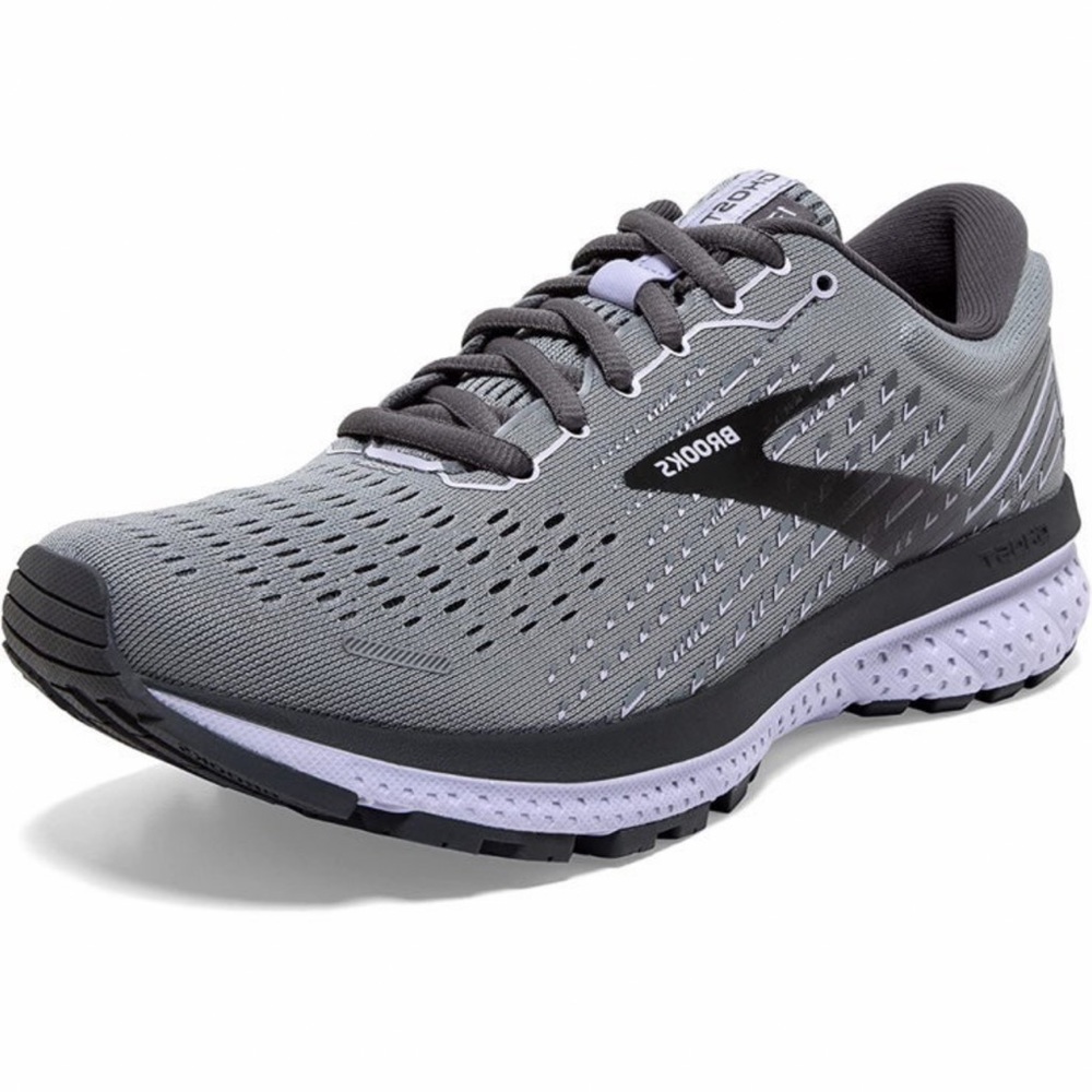 - Brooks GHOST women’s athletic shoe size 10